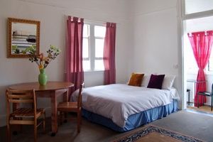 Admiral Collingwood Lodge - Accommodation Burleigh 2