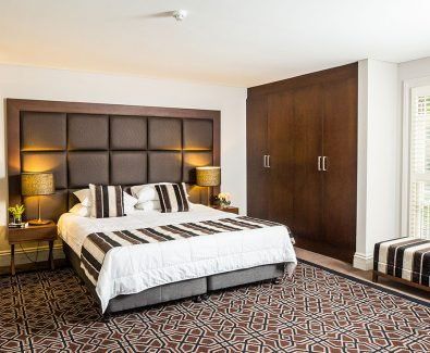 Avonmore On The Park - Accommodation Burleigh 5
