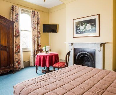 Avonmore On The Park - Accommodation Burleigh 7
