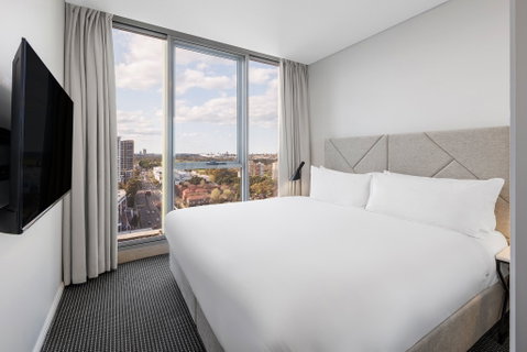 Meriton Suites Zetland - Accommodation Burleigh 8