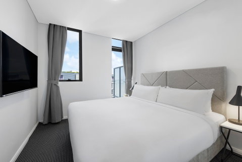 Meriton Suites Zetland - Accommodation Burleigh 14