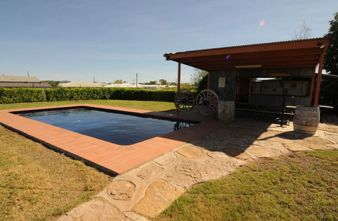 Gidgee Inn - Accommodation Burleigh 5