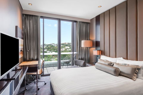 Gambaro Hotel - Accommodation Burleigh 3