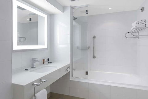 Amora Hotel Brisbane - Accommodation Burleigh 8