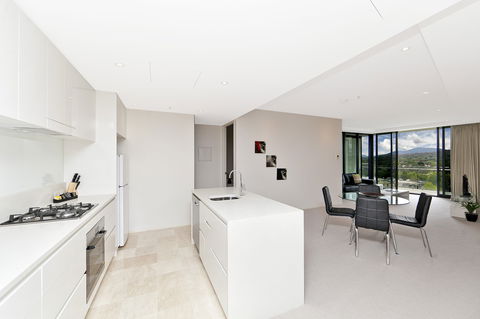 Astra Canberra Manhattan - Accommodation Burleigh 10