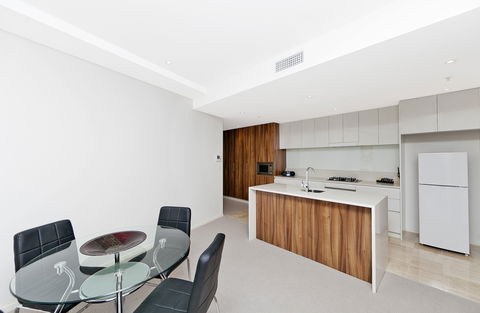 Astra Canberra Manhattan - Accommodation Burleigh 15