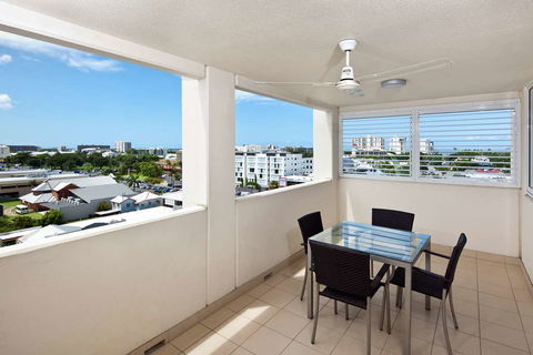 Cairns Central Plaza Apartment - Accommodation Burleigh 10