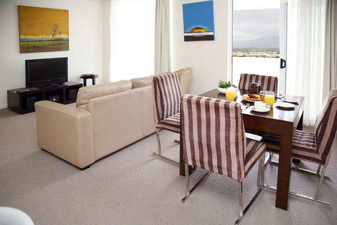 Cairns Central Plaza Apartment - Accommodation Burleigh 13
