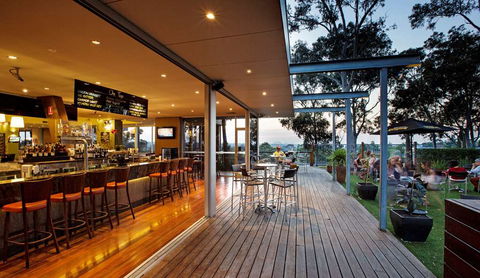 Nightcap At Shoppingtown Hotel - Accommodation Burleigh 1