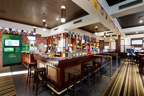 Federal Hotel, A Nightcap Hotel - Accommodation Burleigh 2