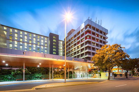 H on Smith Hotel - Accommodation Burleigh 0