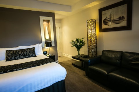 Gallery Apartments - Accommodation Burleigh 2