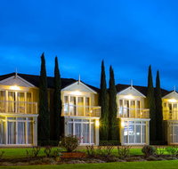 Best Western Colonial Village Motel - Accommodation Burleigh