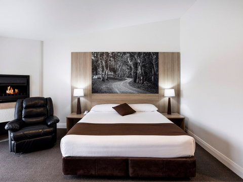 Mantra Bathurst - Accommodation Burleigh 0