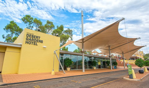 Desert Gardens, A Member Of Novotel Htls - Accommodation Burleigh 1
