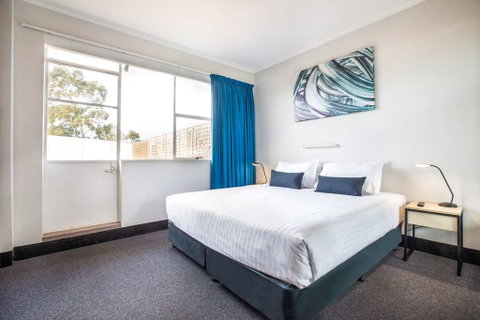 Nightcap at Carlyle Hotel - Accommodation Burleigh 4