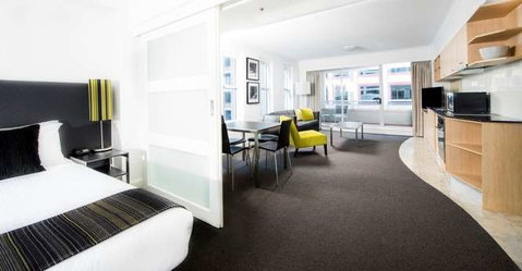 Mantra on Kent - Accommodation Burleigh 2