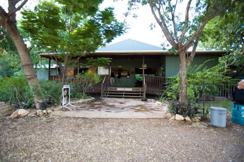 Adels Grove Camping Park Hotel - Accommodation Burleigh 0