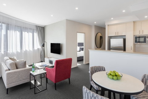 Meriton Suites Kent Street - Accommodation Burleigh 1