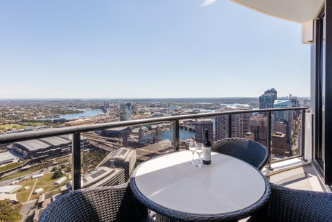 Meriton Suites Kent Street - Accommodation Burleigh 2