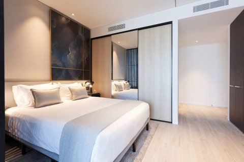Skye Suites Green Square - Accommodation Burleigh 2
