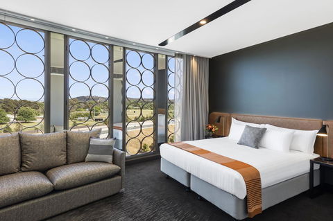 Vibe Hotel Canberra - Accommodation Burleigh 24