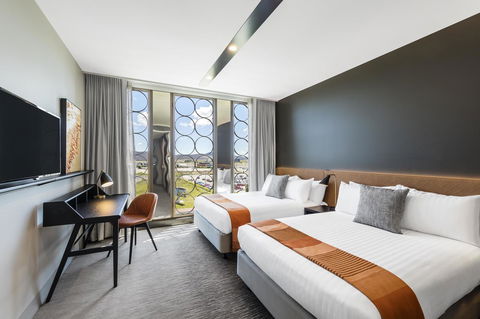 Vibe Hotel Canberra - Accommodation Burleigh 17