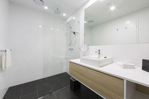 Avenue Hotel Canberra - Accommodation Burleigh 29