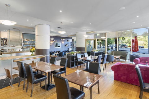 Nesuto Canberra - Accommodation Burleigh 10