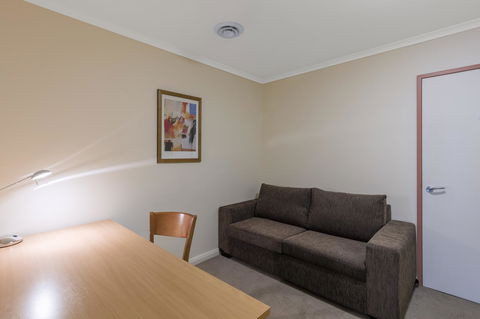 Nesuto Canberra - Accommodation Burleigh 15