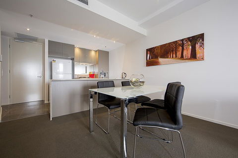 Manhattan 303 Canberra City ACT - Accommodation Burleigh 15
