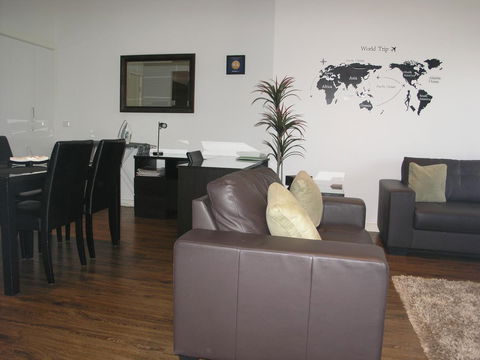 Kesh At Aamira - Accommodation Burleigh 2