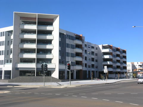 Kesh At Hudson Square - Accommodation Burleigh 10