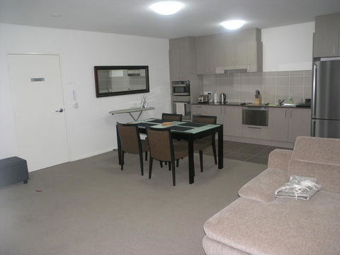 Kesh At Hudson Square - Accommodation Burleigh 35