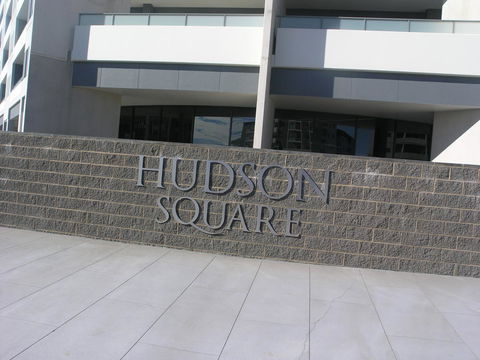 Kesh At Hudson Square - Accommodation Burleigh 7