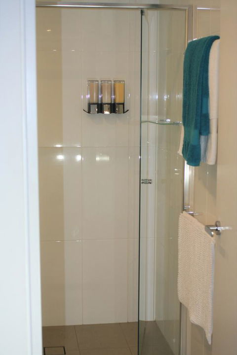 Modern Executive Apt@Barton*1BR*WiFi*Gym*Secure Parking*Canberra - Accommodation Burleigh 15