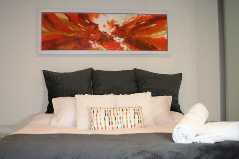 Modern Executive Apt@Barton*1BR*WiFi*Gym*Secure Parking*Canberra - Accommodation Burleigh 6