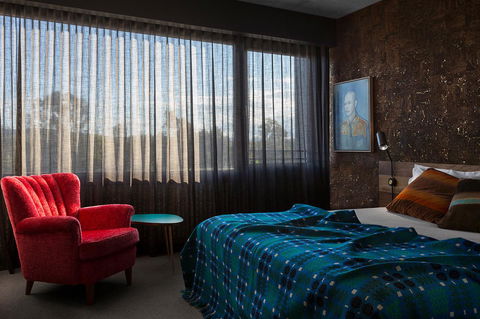 Ovolo Nishi - Accommodation Burleigh 25