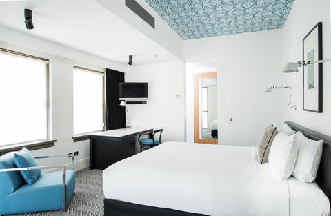 Peppers Gallery Hotel - Accommodation Burleigh 41