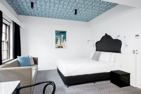 Peppers Gallery Hotel - Accommodation Burleigh 32