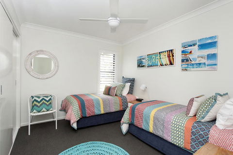 Mollymook Beachfront Penthouse 9 - Accommodation Burleigh 6