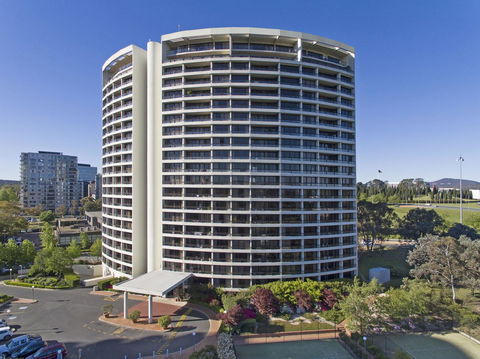 BreakFree Capital Tower Apartments - Accommodation Burleigh 8