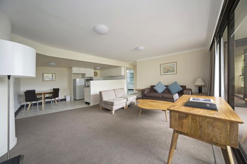 BreakFree Capital Tower Apartments - Accommodation Burleigh 26
