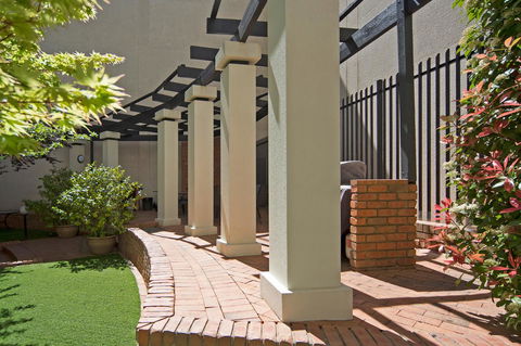 BreakFree Capital Tower Apartments - Accommodation Burleigh 9