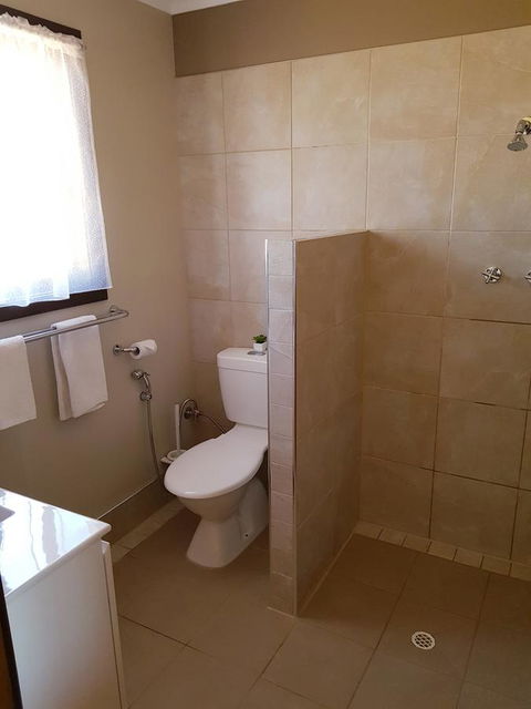 Windana Cottages - Accommodation Burleigh 8
