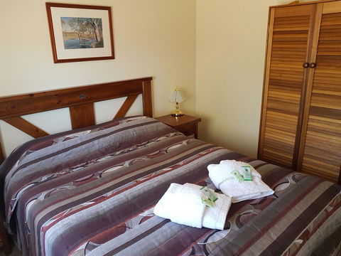 Windana Cottages - Accommodation Burleigh 2