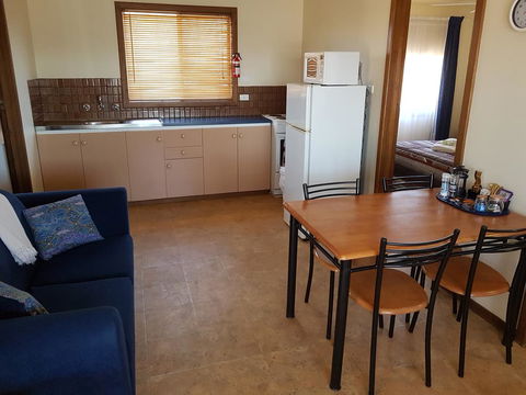 Windana Cottages - Accommodation Burleigh 5