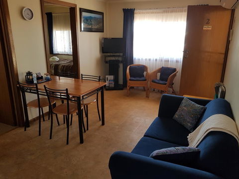 Windana Cottages - Accommodation Burleigh 3