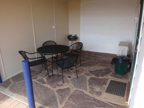 Windana Cottages - Accommodation Burleigh 13