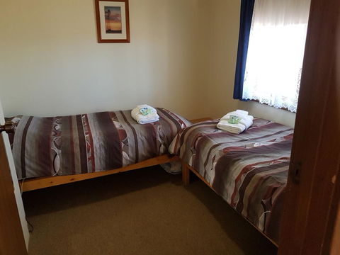 Windana Cottages - Accommodation Burleigh 7